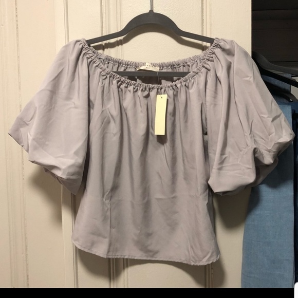 New! Elodie Small Off the shouldersTop taupe top - Picture 1 of 5